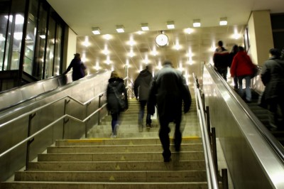 eilige Bewegung im U-Bahn-Bereich
