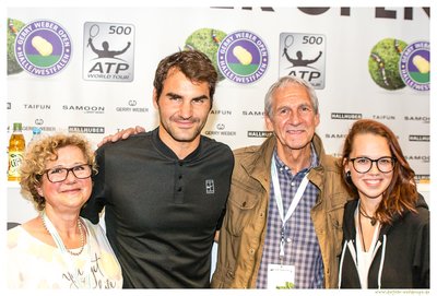 Pressekonferenz mit Roger Federer und Familie Heinzmann